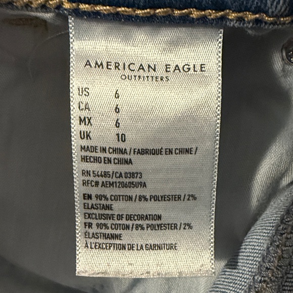 American Eagle Outfitters Light Wash Distressed Jean Shorts - Picture 2 of 2